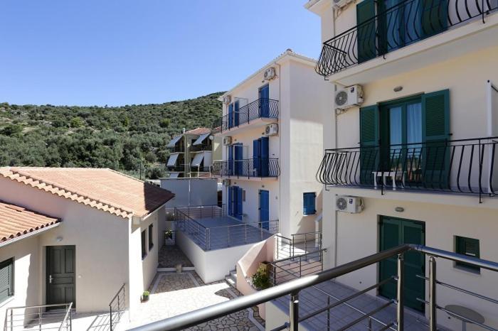 Ithaca'S Poem Apartments Vathí Kültér fotó